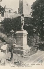La statue de Denis Papin - Blois