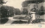 Le monument du docteur Duchène et le jardin - Boulogne-sur-Mer