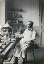 M. Retterer, dans son laboratoire