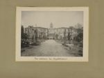 Vue extérieure des amphithéâtres et du jardin botanique de l'Ecole supérieure de pharmacie de Paris