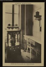 Clinique Saint-Maurice. Cabine des Commandes de la Radiothérapie.. Cliché Florentin Bourgade, Lyon.  [...]
