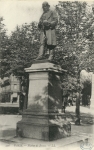 Statue de Broca - Paris