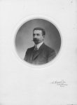 Portrait du professeur LAPEYRE
